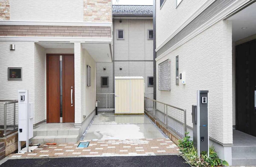 クリームの物置