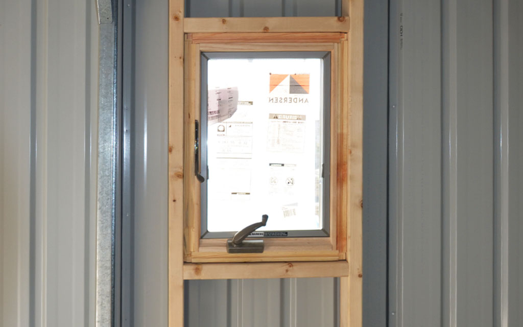 おしゃれな大型物置(窓)