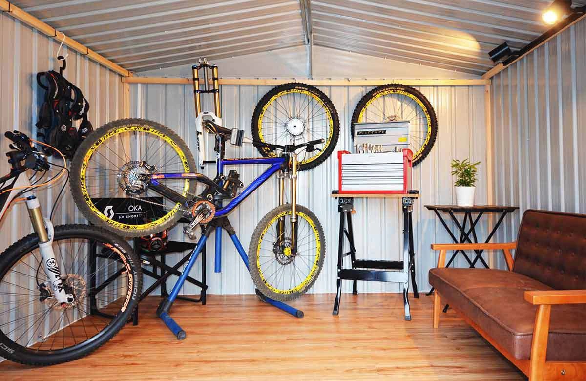 家の隣に遊べる秘密基地を作ろう