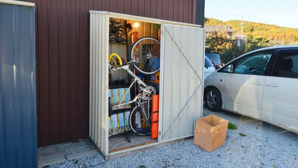 自転車も収納できる小型物置特集！