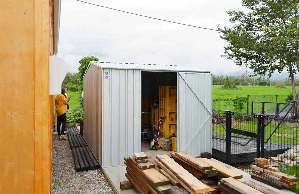 春は家族で庭で過ごそう！春の庭を楽しむための物置小屋
