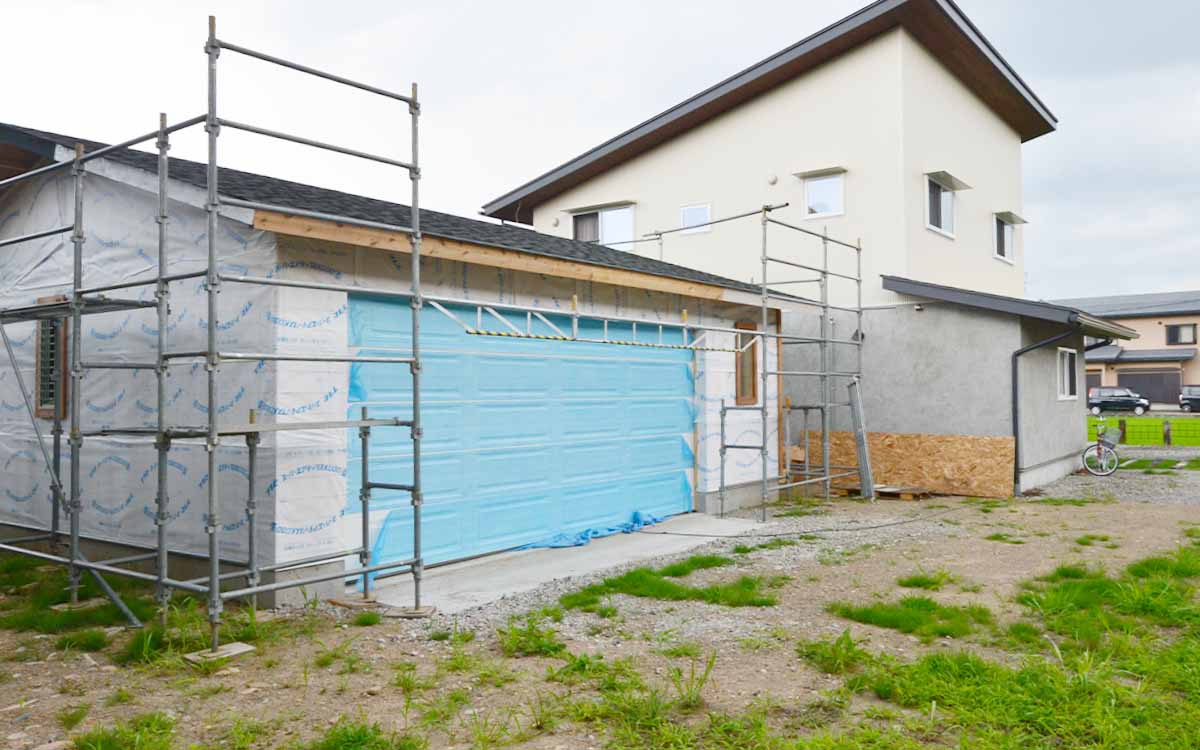 木造ガレージのプランF3-CSPって？ハーフビルドの魅力について解説