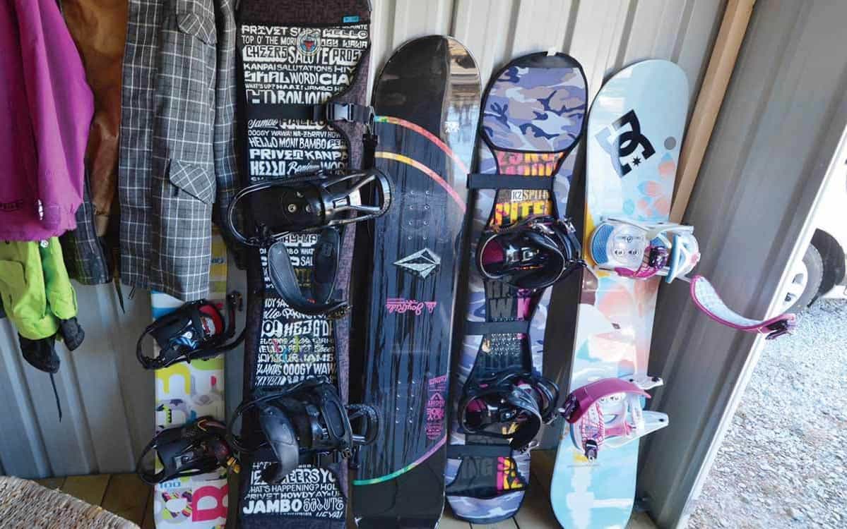 かっこいいウィンタースポーツグッズの収納はおしゃれなユーロ物置®︎で作る