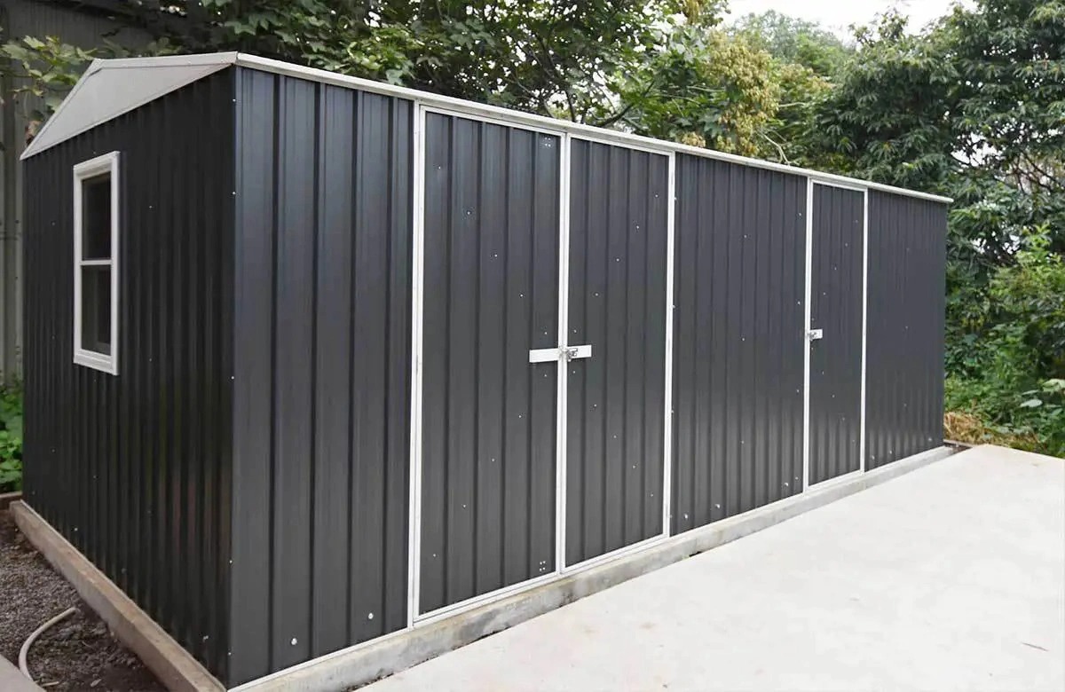 埼玉県でおしゃれなユーロ物置®の施工がありました。