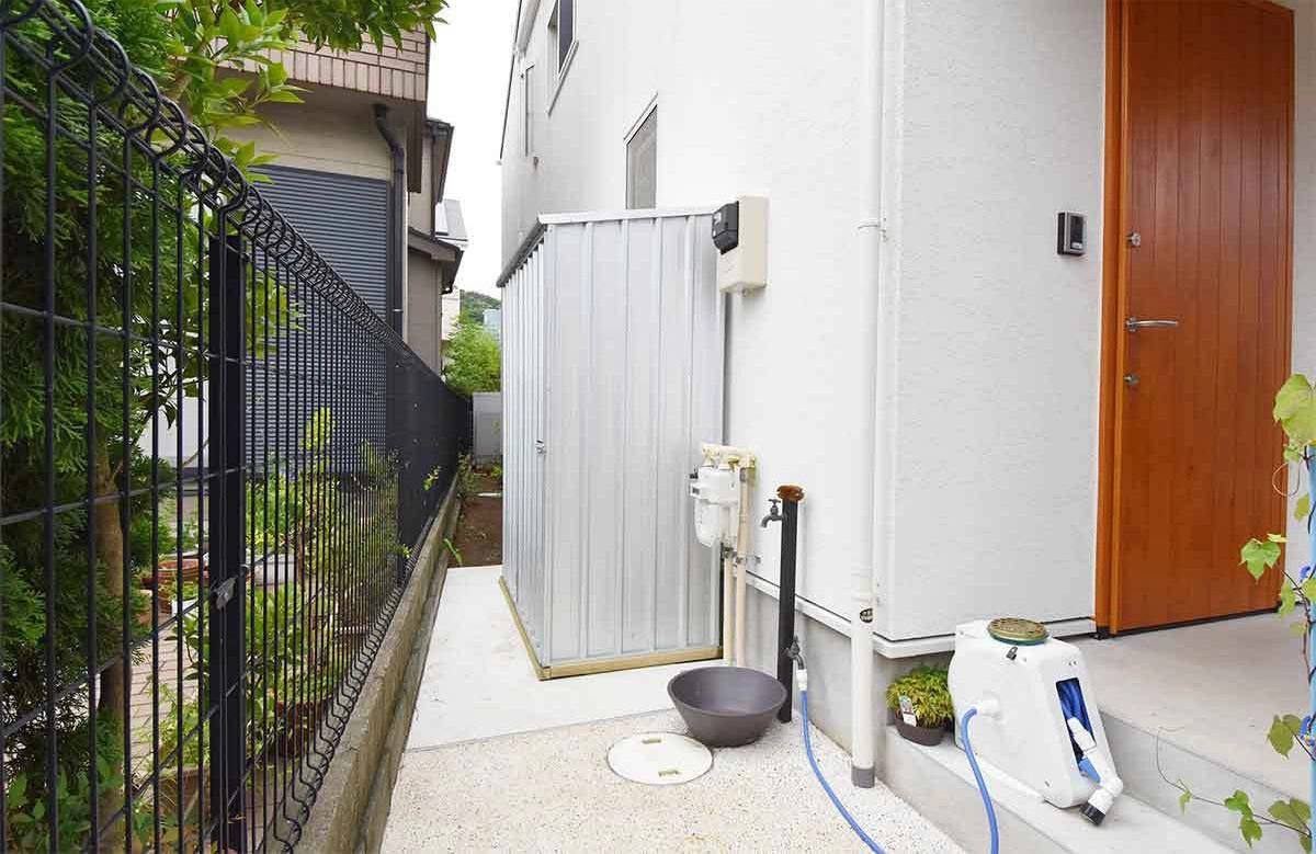 神奈川県でおしゃれなユーロ物置®の施工がありました。