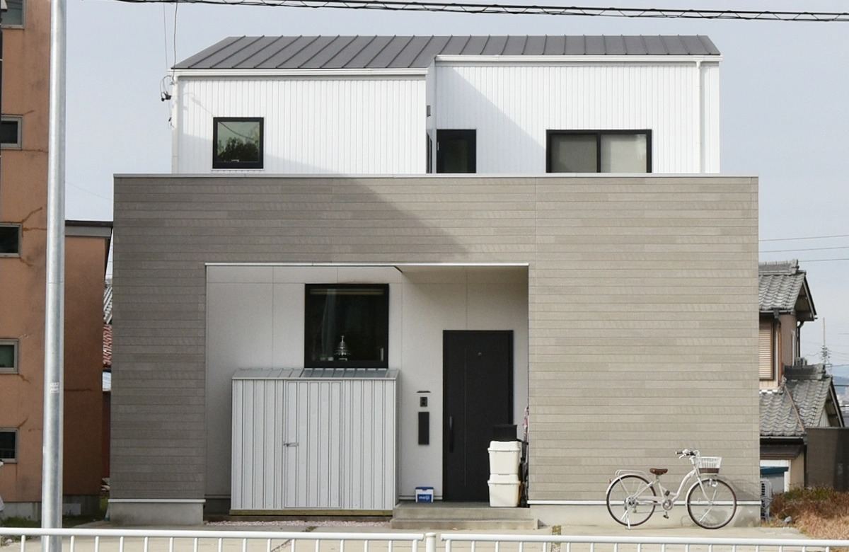 愛知県でおしゃれなユーロ物置®の施工がありました。