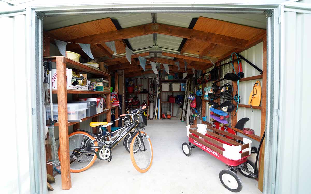 ユーロ物置®のオプション商品で自分好みの空間作りをしてみませんか？