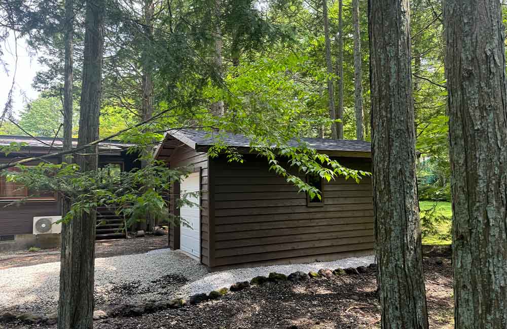 自然と共に過ごす、DIY_木造ガレージ