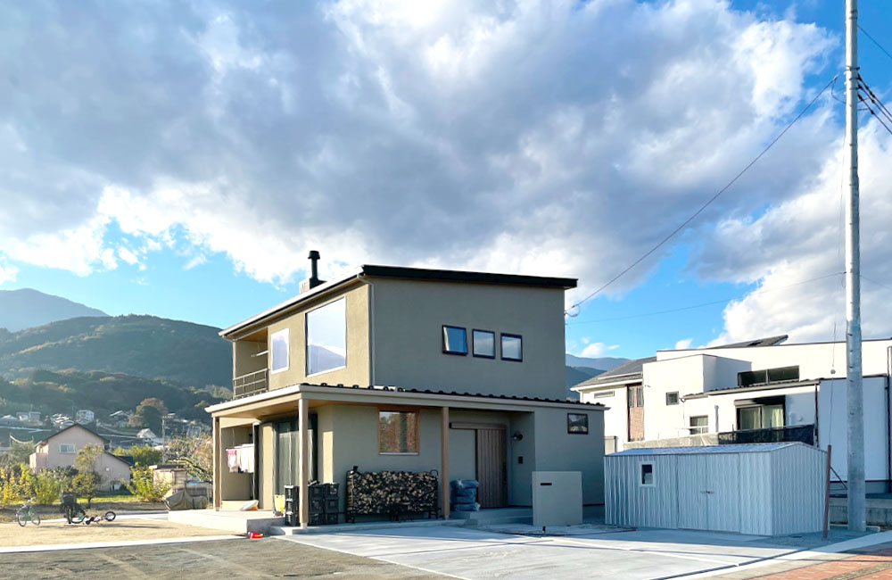 山梨県でおしゃれなユーロ物置®の施工がありました