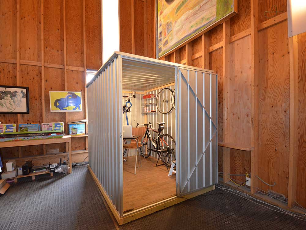 海外のコンテナのようなデザインが人気！ユーロ物置®️バイシクルキューブ